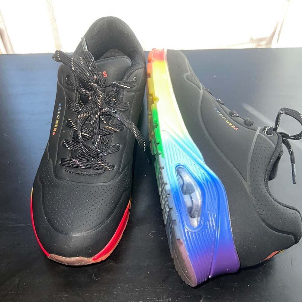 Multicolor Memory Foam Skechers . Size 6.5 - image 3